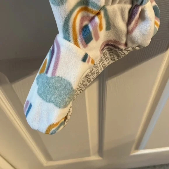 Carters Simple Joys footed pajamas. Kids size 7. Excellent condition. - Picture 3 of 4